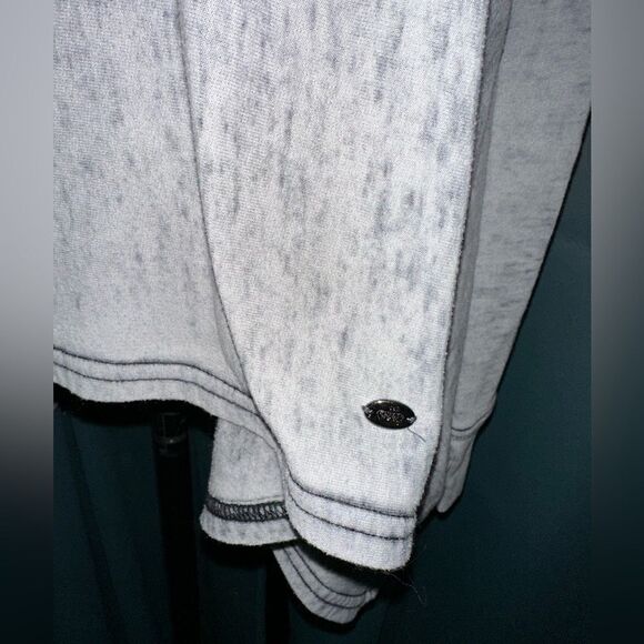 Juicy Couture acid washed asymmetrical hemline - Picture 3 of 16